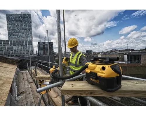 DEWALT DCV 584 L