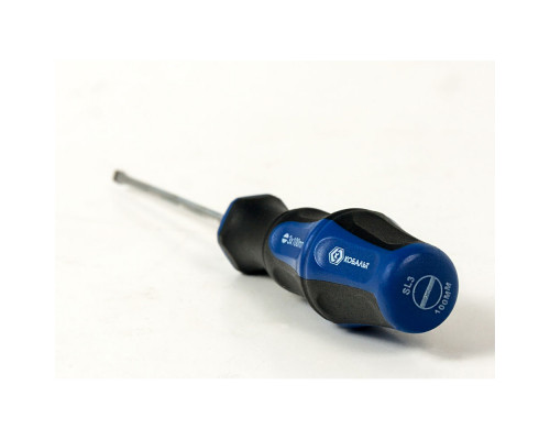 Отвертка Кобальт Ultra Grip SL 3,0 x 100 мм 646-232 Отвертка Кобальт Ultra Grip SL 3,0 x 100 мм 646-232