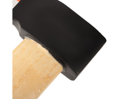 Кованый топор с деревянной ручкой ЕРМАК 800 г 662-432