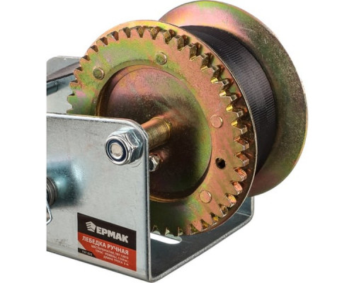 Лебедка ручная шестеренчатая ЕРМАК TRT 1301S (трос - ремень) 1360кг, длина троса 8м 737-023