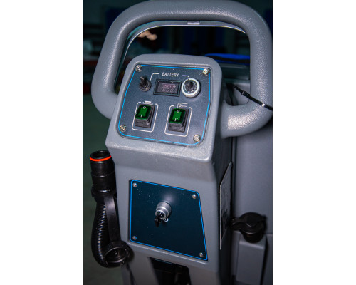Машина поломоечная самоходная с АКБ GEL 24/100 В/Ач TOR COMPACT 60T 1025526
