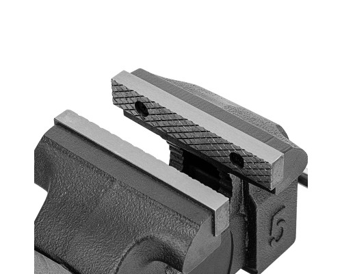 Тиски слесарные BVH-125, 125 мм, поворотные, стальная направляющая, с наковальней Denzel 18684