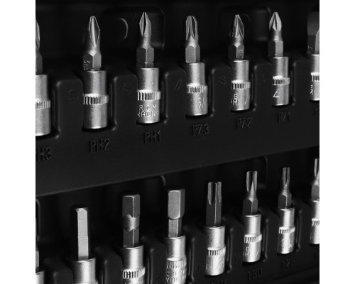 Набор автомобильных инструментов РОКОТ 46 предметов 736-125