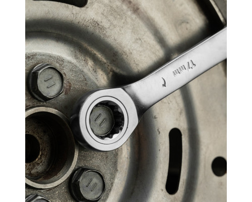 Ключ комбинированный трещоточный 17 мм, CrV, матовый хром Denzel 14711