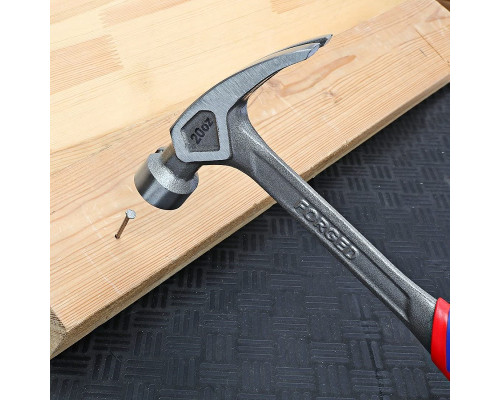 Молоток-гвоздодер кованый цельный с антивибрационной системой в рукоятке (560 г) WORKPRO WP241015