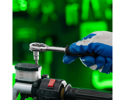 Ключ-трещотка 1/4", 45 зубьев, с быстрым сбросом, CrV, хром Сибртех 14000