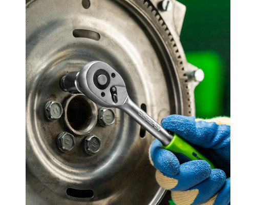 Ключ-трещотка 3/8", 45 зубьев, с быстрым сбросом, матовый хром Сибртех 14022