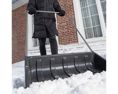 Движок для уборки снега пластиковый, 695 х 540 х 1460 мм, стальная рукоятка Сибртех 615935