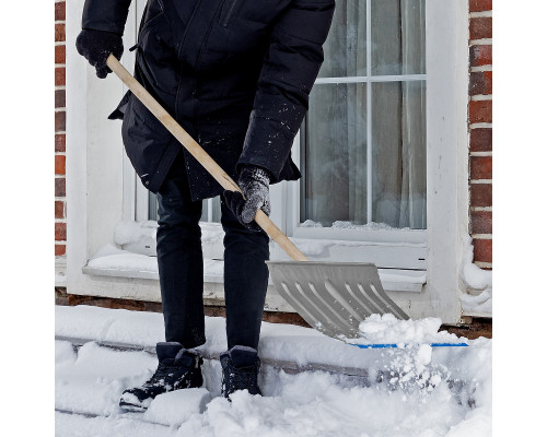 Снеговая оцинкованная лопата с черенком 430х370 мм, металлическая окантовка СИБРТЕХ 61596