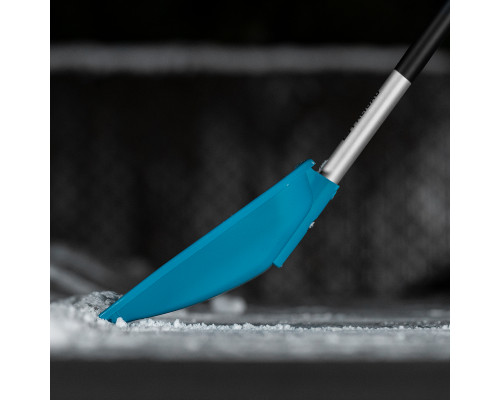 Лопата-скрепер для уборки снега PALISAD LUXE полипропилен, 550х340х1450 мм, алюминиевый черенок, ПВХ 61727