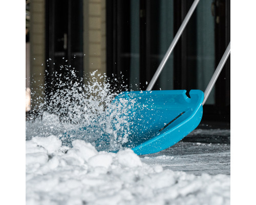 Скрепер для уборки снега PALISAD LUXE полипропилен, колеса, 750х445х1275 мм, рукоятка с ПВХ 61800