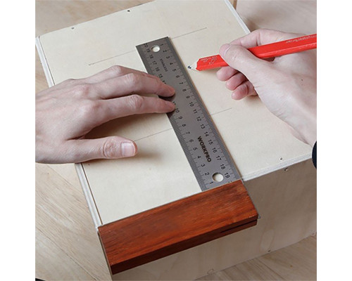 Угольник с деревянной ручкой WORKPRO 200 мм WP264004