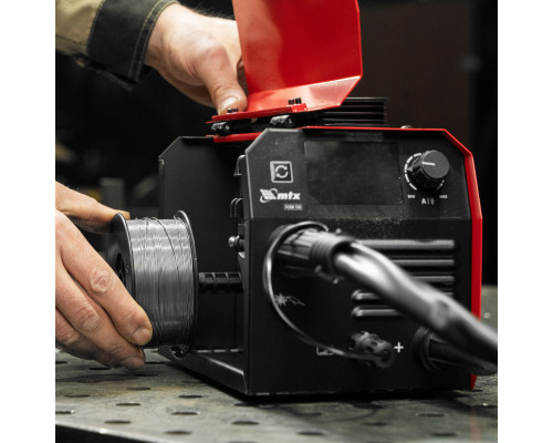 Инверторный сварочный полуавтомат MTX FCAW-130 94300 Инверторный сварочный полуавтомат MTX FCAW-130 94300