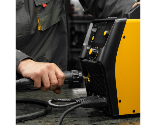 Инверторный сварочный полуавтомат Denzel IMIG-185SDR 94363 Инверторный сварочный полуавтомат Denzel IMIG-185SDR 94363