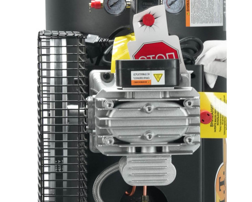 Компрессор P.I.T. PAC100-C + Набор пневмоинструментов P.I.T. PTS10-D в подарок АКЦИЯ PAC100-C + PTS10-D