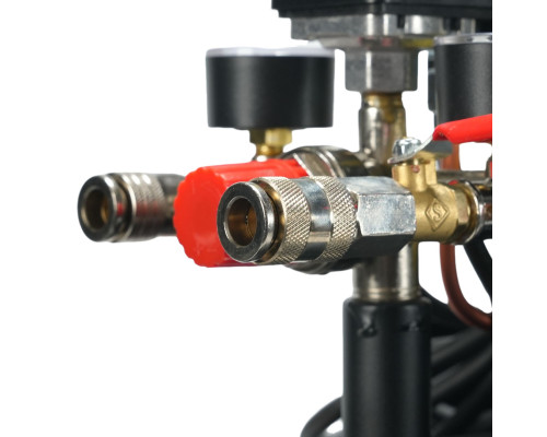 Компрессор P.I.T. PAC100-C + Набор пневмоинструментов P.I.T. PTS10-D в подарок АКЦИЯ PAC100-C + PTS10-D