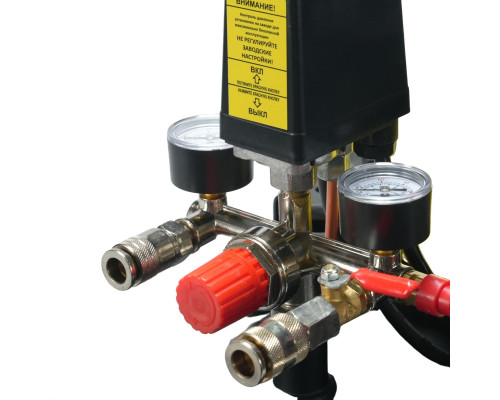 Компрессор P.I.T. PAC100-C + Набор пневмоинструментов P.I.T. PTS10-D в подарок АКЦИЯ PAC100-C + PTS10-D